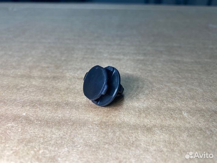 Клипсаt21/T15/J68/M1D/T18/J42/T19/T1 Land Rover