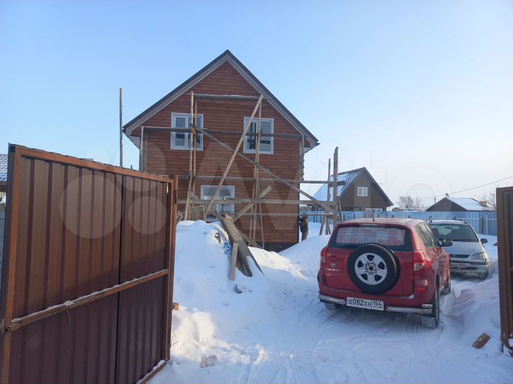 Дом 80 м² на участке 6 сот.