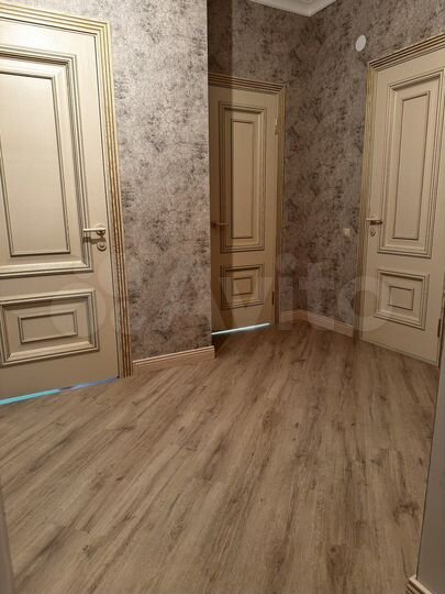 2-к. квартира, 68 м², 6/10 эт.