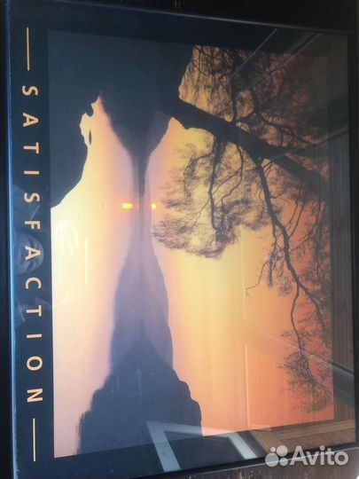 Картина под стеклом