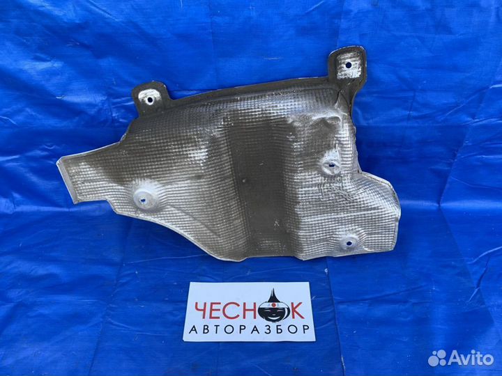 Теплозащитный экран днища Audi Q7 007-2015