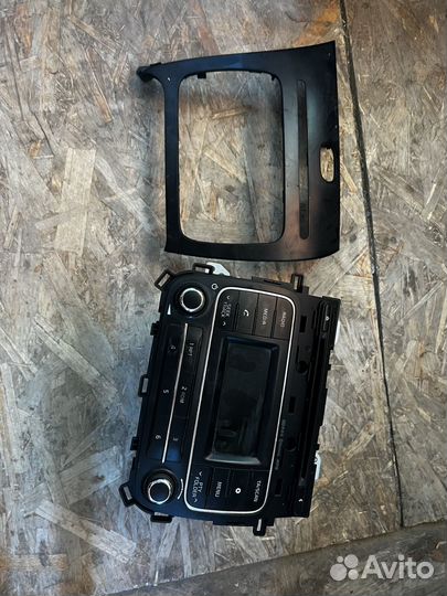 Магнитола от Kia Cerato