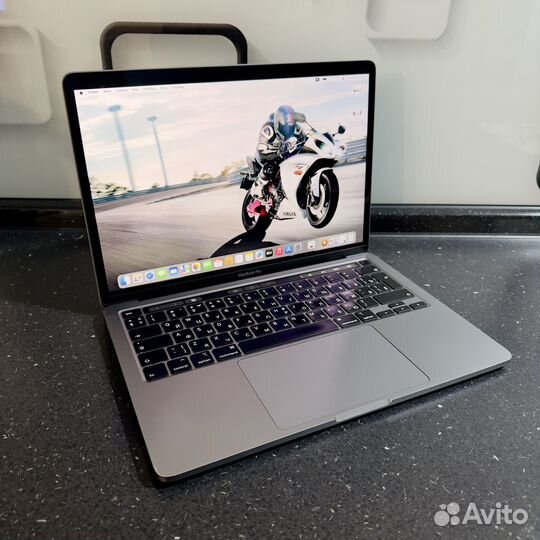 Отличный Apple MacBook Pro 13