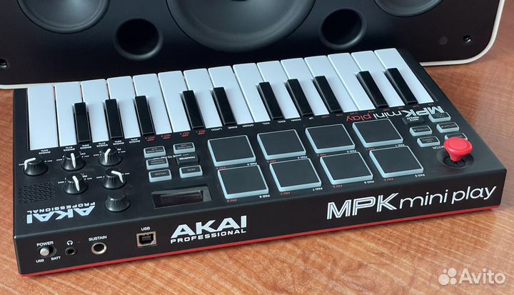 USB midi Клавиатура Akai MPK Mini Play 2