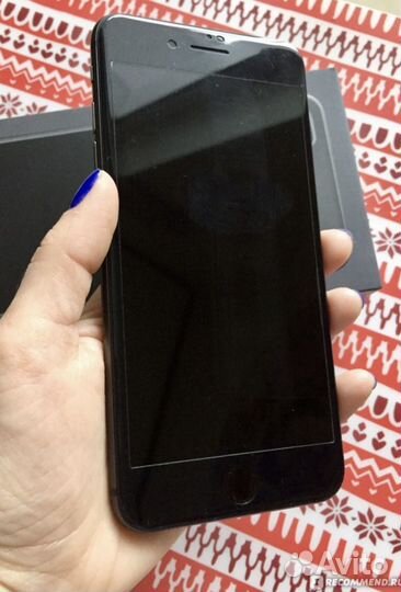 Телефон iPhone 8 plus