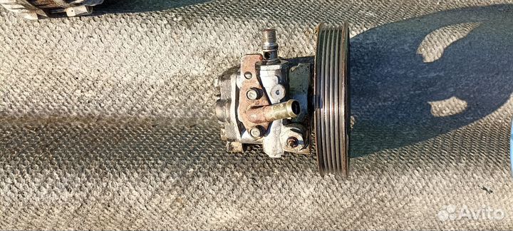 Насос гура 4g93