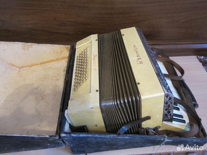 Аккордеон hohner imperial 4