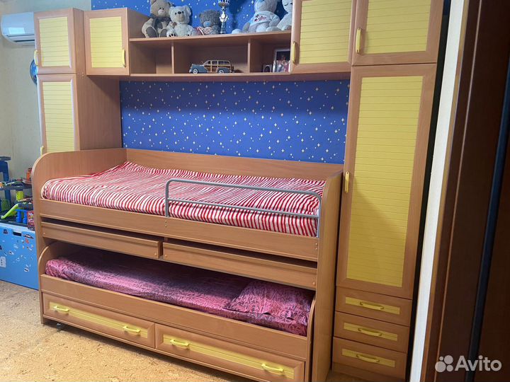 Двухъярусная кровать бу