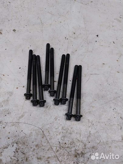 Болт гбц Peugeot 407