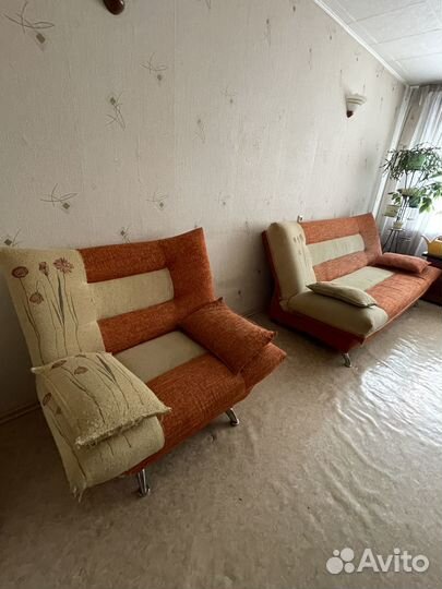 Диваны и кресло бу в хорошем состояние
