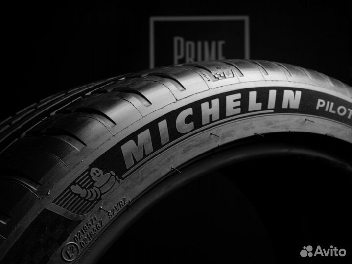 Michelin Pilot Sport 4 S 245/35 R20 и 305/35 R20 98Y