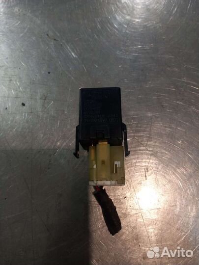 Реле поворотов Kia Rio 1