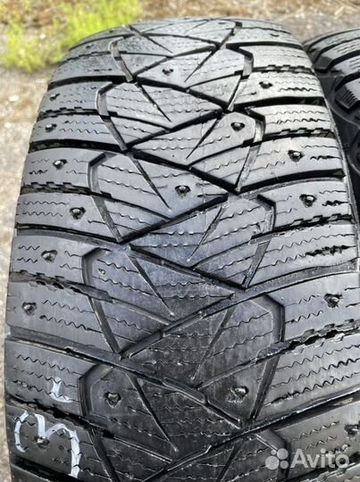 Dunlop Ice Touch 215/65 R16