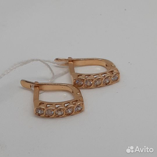 Серьги с синтетическим камнем Золото