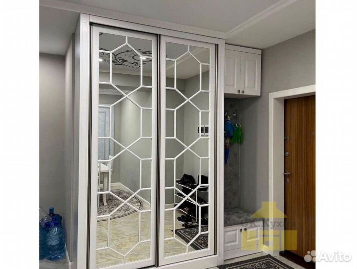 Угловой шкаф