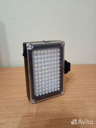 Накамерный свет