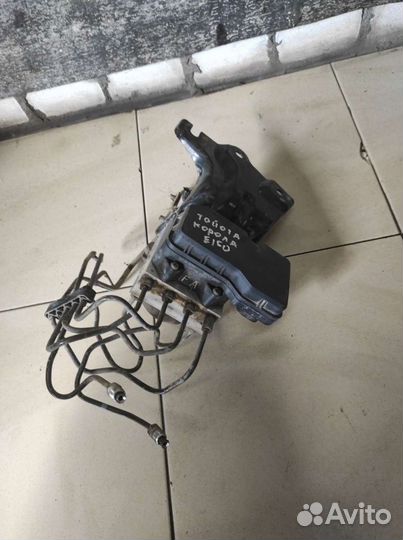 Блок ABS Toyota Corolla E150 2006-2013гг