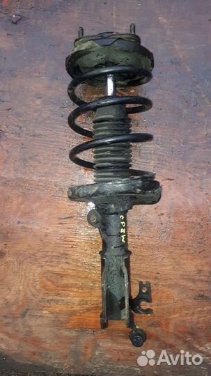 Стойка задняя Mazda Premacy CP8W, cpew, правая б/у