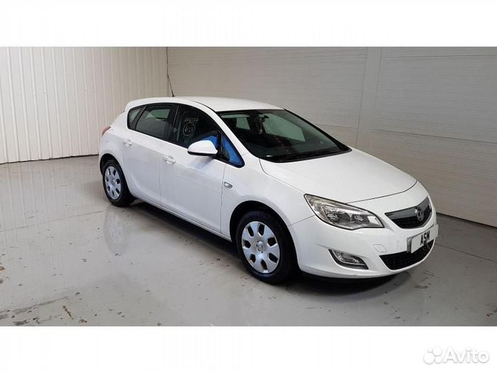 Блок комфорта opel astra J 2010