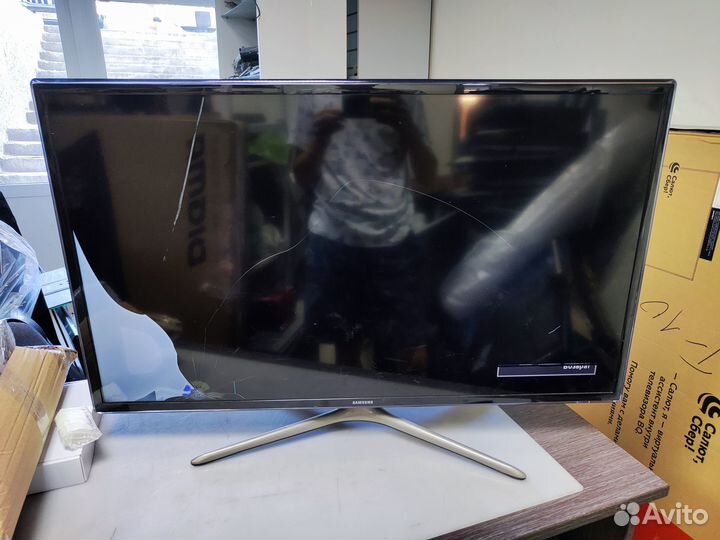 Телевизор Samsung UE40F6100 (Разбор)(По запчастям)
