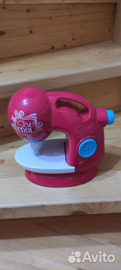 Продам детскую швейную машинку sew cool