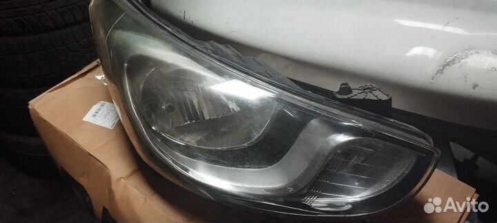 Фара правая Hyundai Solaris