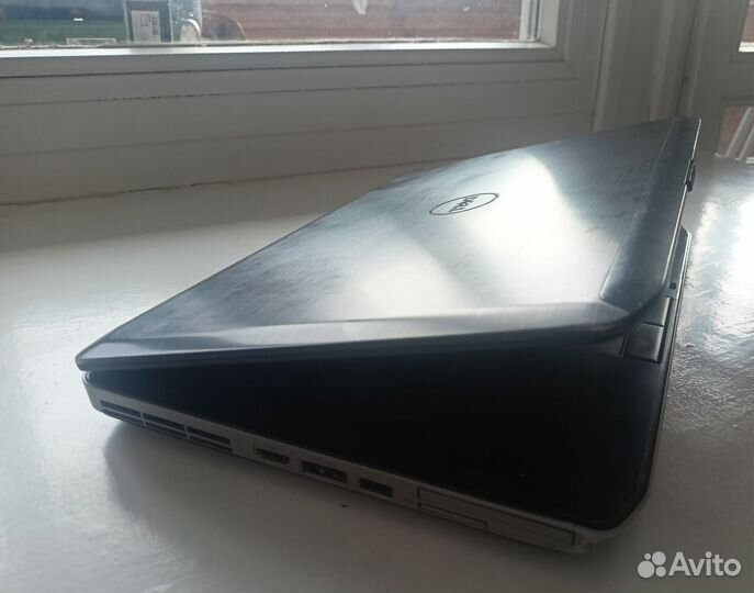 Ноутбук dell i5 8/128 с подсветкой клавиатуры