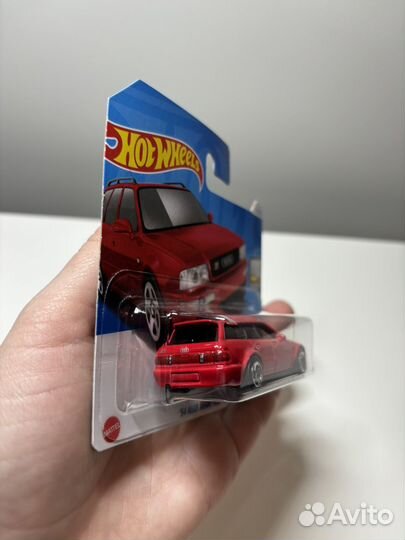 Hot wheels 94 audi avant rs2