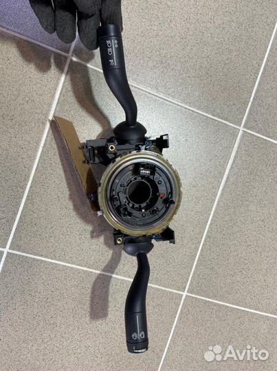 Переключатель подрулевой Volkswagen Phaeton 2006