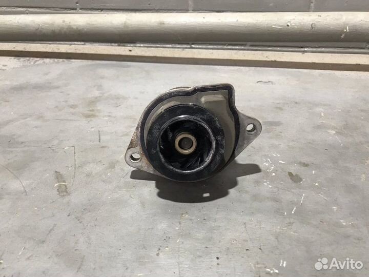 Помпа Volkswagen Polo хетчбек 1.4 16 BKY 2006