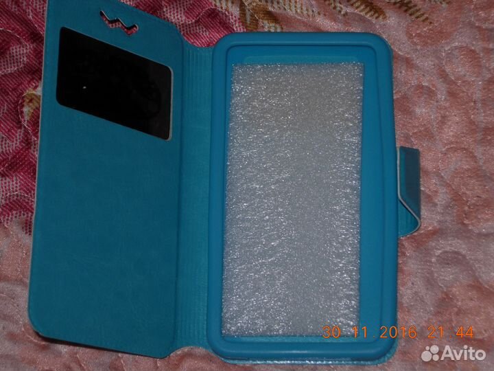 Чехол на телефон