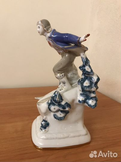 Статуэтка форфор