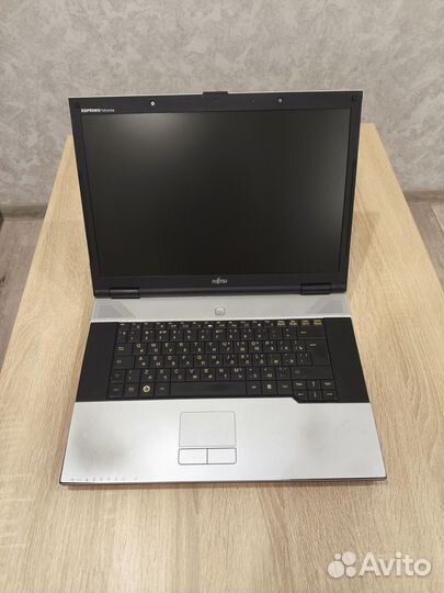 Ноутбук Fujitsu Esprimo V6555