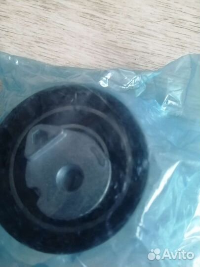 Натяжной ролик LADA ларгус, ниссан альмера, рено