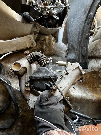 Впускной коллектор Ниссан альмера классик