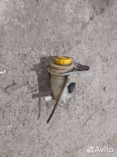 Фиат Альбеа бачок гур