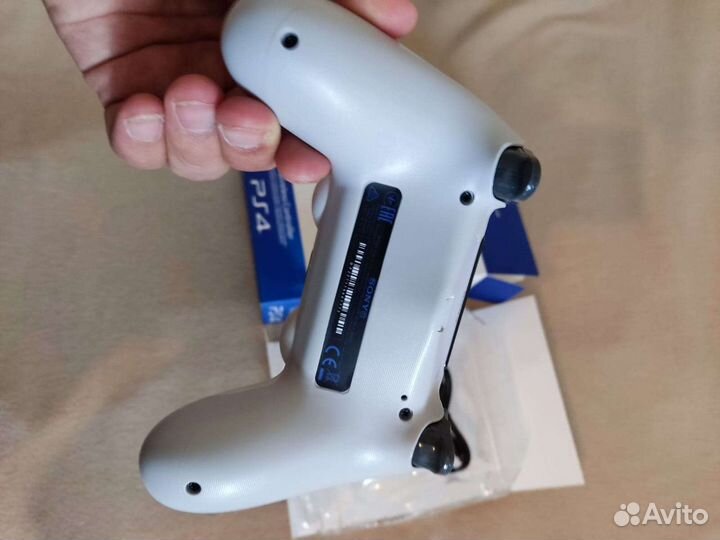 Джойстик sony PS4. Дуалшок 4 v2. Белый