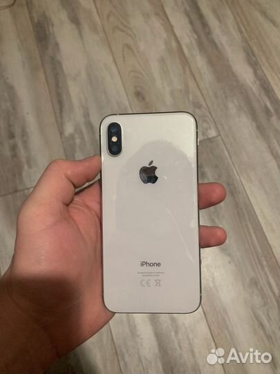 iPhone Xs, 64 ГБ