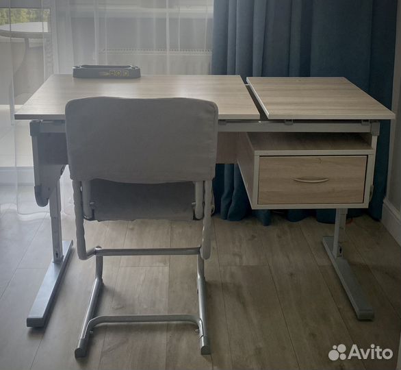 Стол ученический