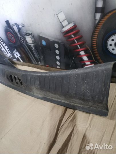 Накладка замка багажника Ford Kuga 2 SUV 1.5L M9MD