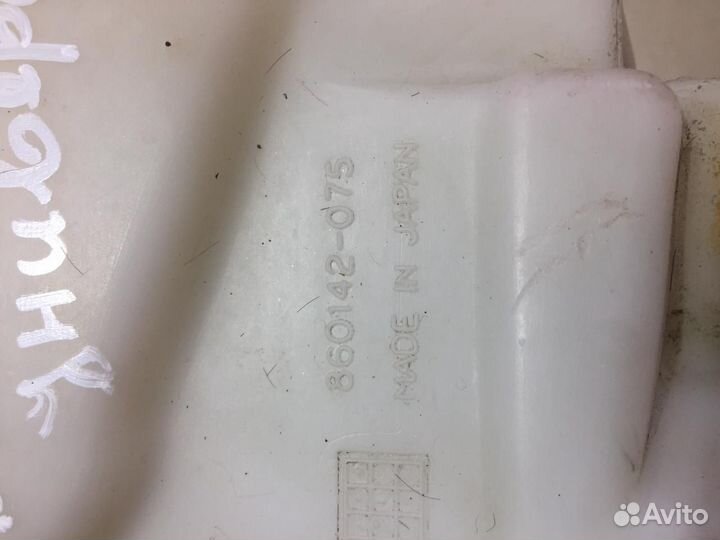 Бачок омывателя Daihatsu YRV 2002 г