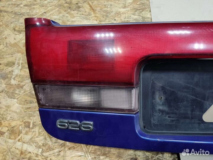 Накладка крышки багажника, Mazda 626 GE