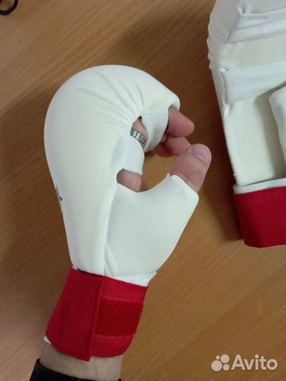 Перчатки для каратэ