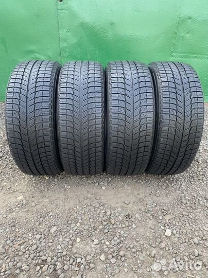Michelin X-Ice XI3 215/60 R17 96T