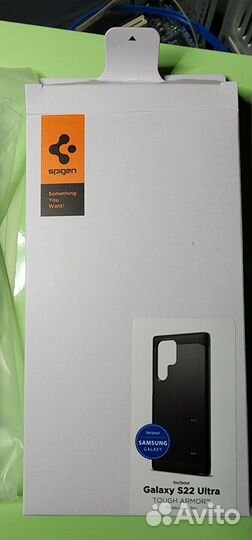 Чехол spigen Tough Armor для Galaxy S22 Ultra