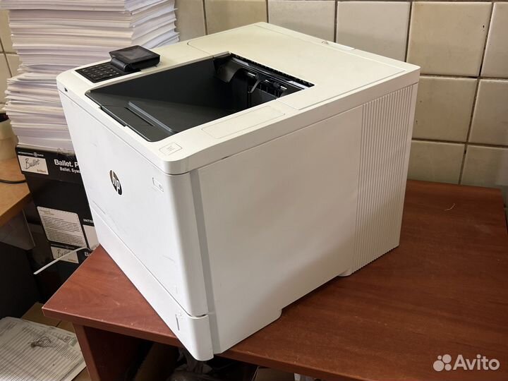 HP LaserJet Enterprise M608