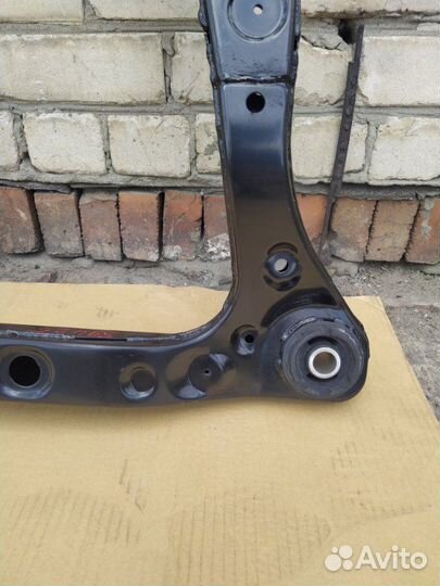 Подрамник передний Toyota Camry ASV70