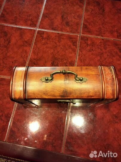 Деревянная шкатулка для украшений