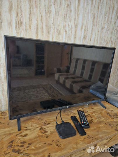 Телевизор LG 32 32LJ510U