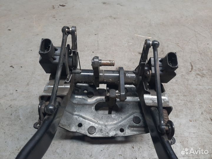 Педальный узел в сборе scania G440CA